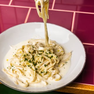 Bucatini Alfredo